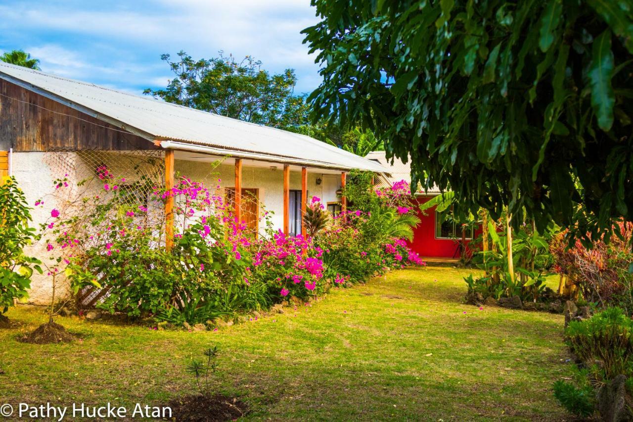 Kahina Lodge Hanga Roa Exterior foto