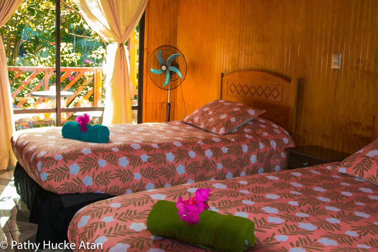 Kahina Lodge Hanga Roa Exterior foto